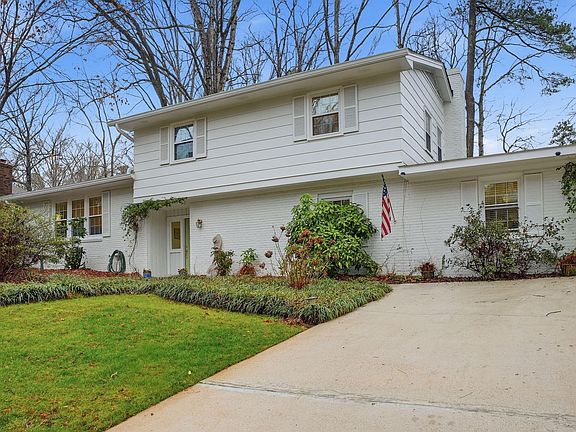 5th image of 604 Ashe Ave