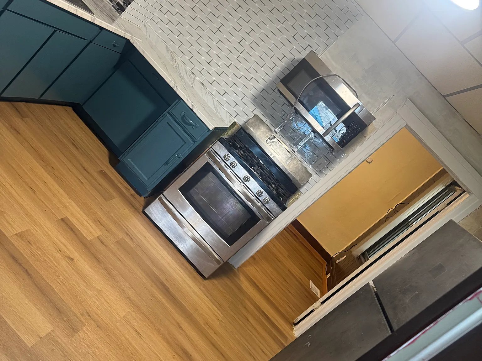 2 bed, 900 sqft, $1,100 — Photo 4