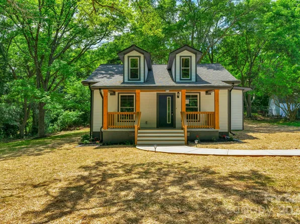 153 Hilltop Dr, Forest City, NC 28114