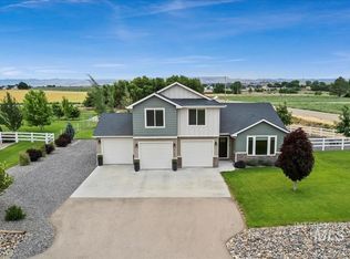 27482 Warren Ln, Wilder, ID 83676