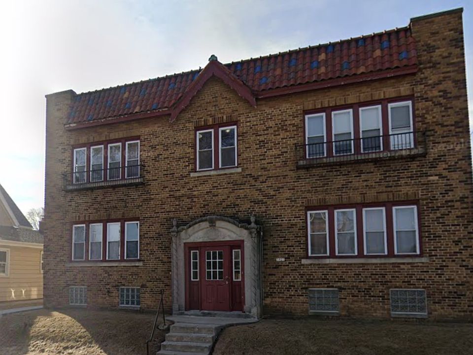 1st image of 3927 E Layton Ave #7
