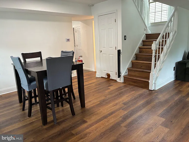20 Woodvale Dr — Photo 6