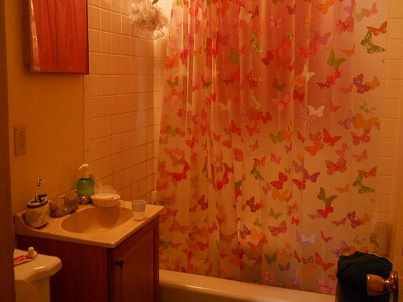 5th image of 1546 1548 N. Pinecrest