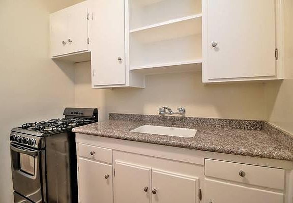 5th image of 14 W Main St APT 9