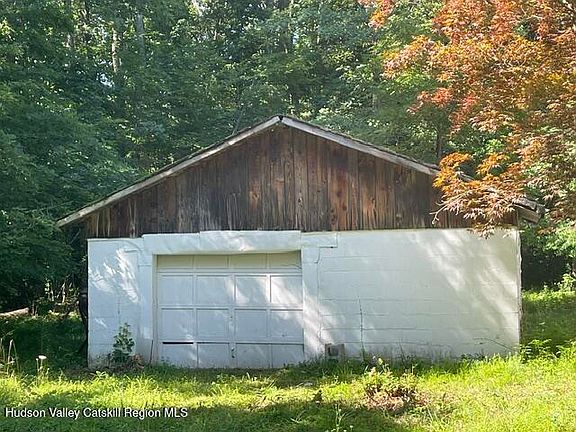 2nd image of 171 Woodland Drive