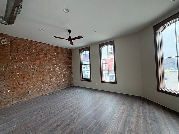 3rd image of 100 NW 2nd St #1