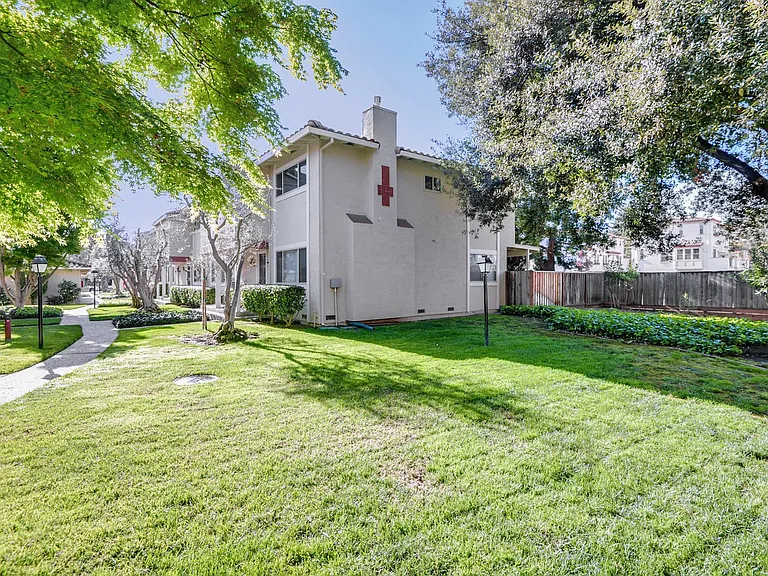 436 Sierra Vista Ave #8 — Photo 32