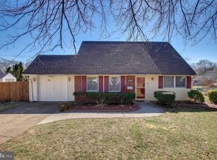 2 Peony Rd, Levittown, PA 19056