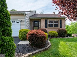105 Stayman Dr, North Wales, PA 19454