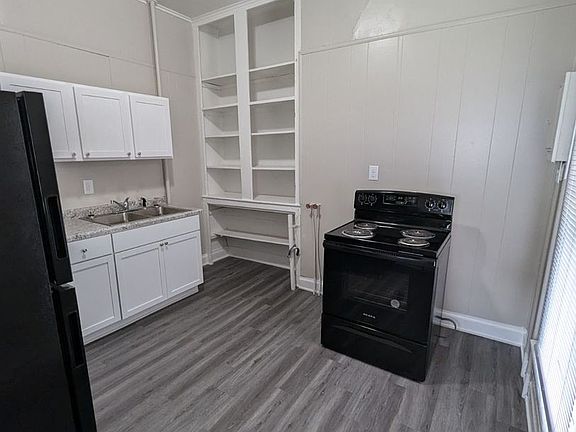 3rd image of 2431 S 11th St #2433