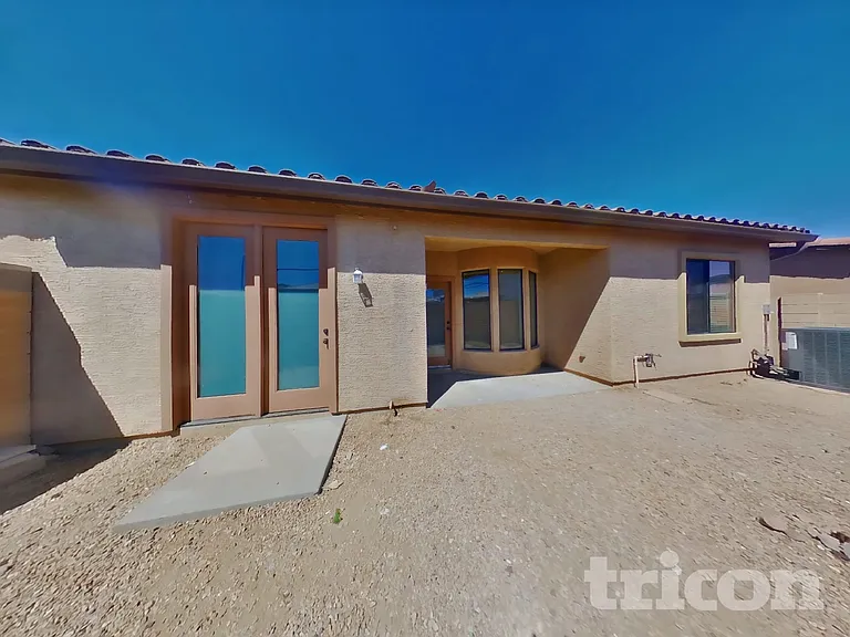 7731 S 45th Ln — Photo 15