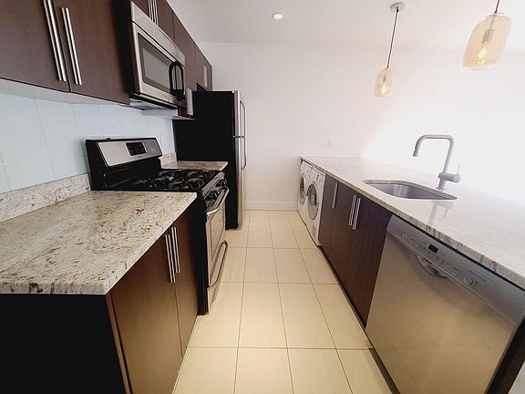 3rd image of 352 Degraw St #2