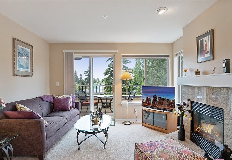 1st image of 9222 Roosevelt Way NE APT 308