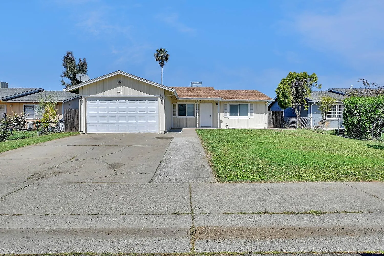 1509 Derek Dr photo 1
