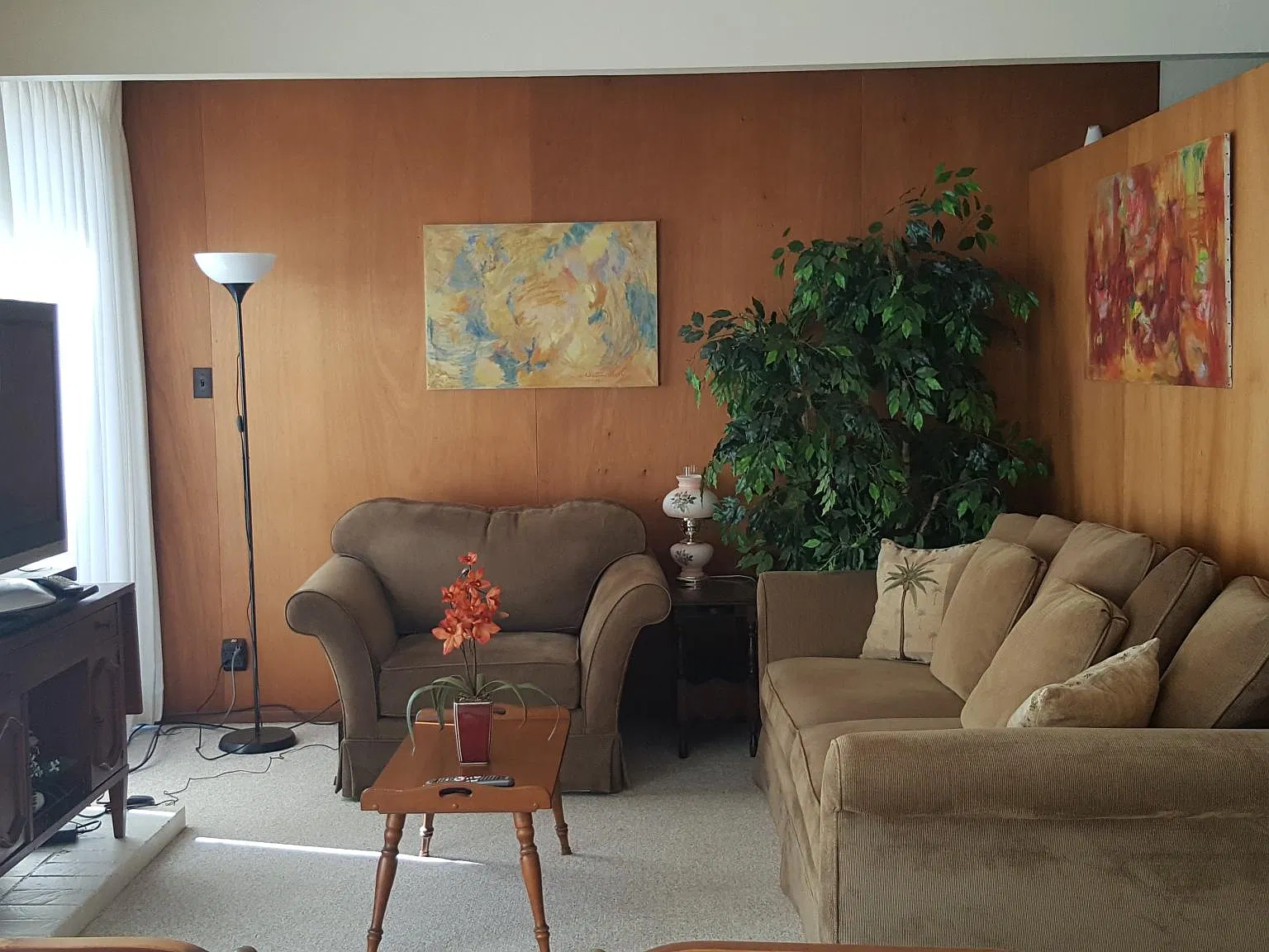 3970 Sutherland Drive — Photo 2