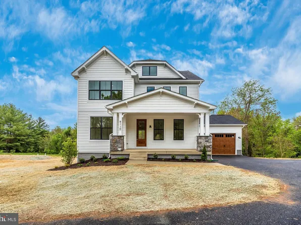 2800 Deer Creek Ct, Indian Head, MD 20640