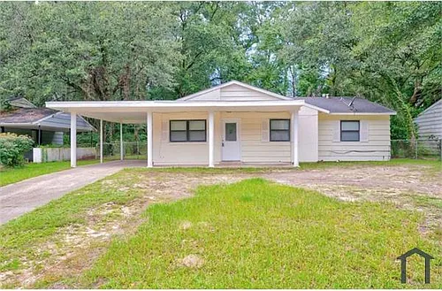306 Evergreen Hl Photo 1