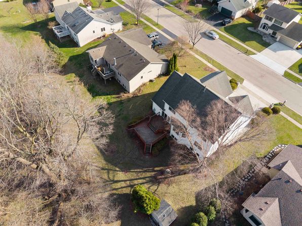 2823 Clines Ford Dr, Belvidere, IL 61008