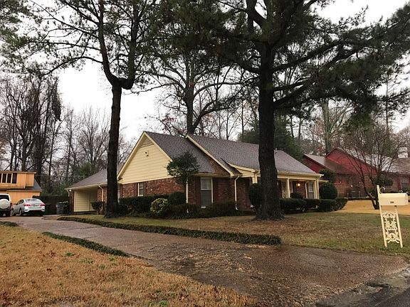 2nd image of 863 Tranquil Ln