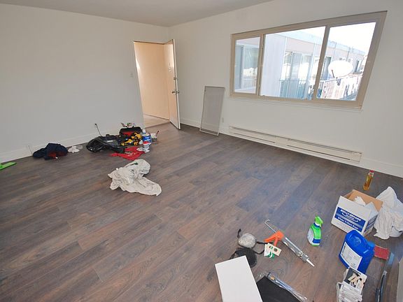 5th image of 187 Country Club Dr APT 11
