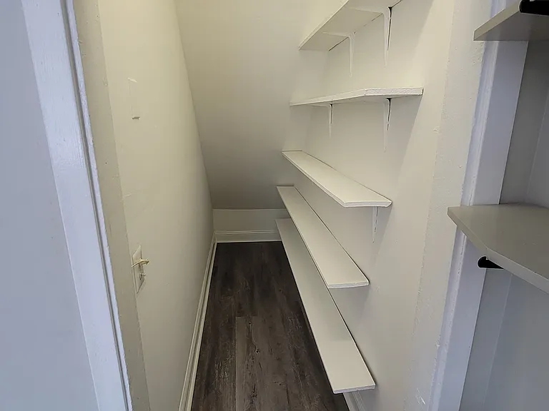 131 Madison Ave #B — Photo 9