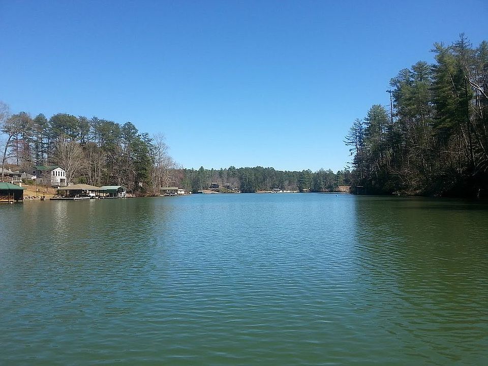 2nd image of 331 Evergreen Ridge Rd