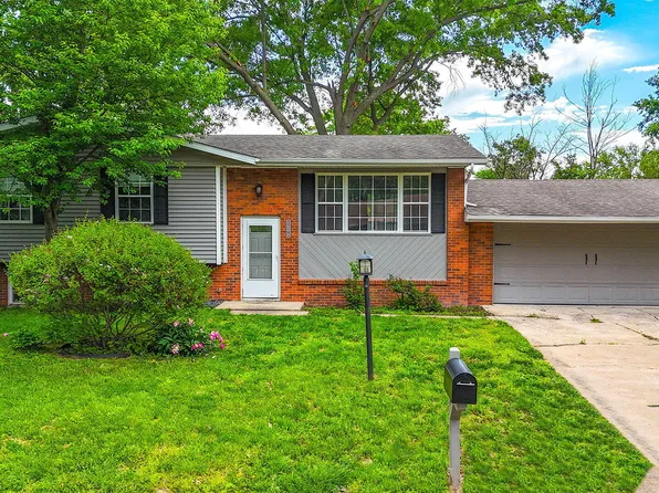 1404 S Pickford Pl, Columbia, MO 65203