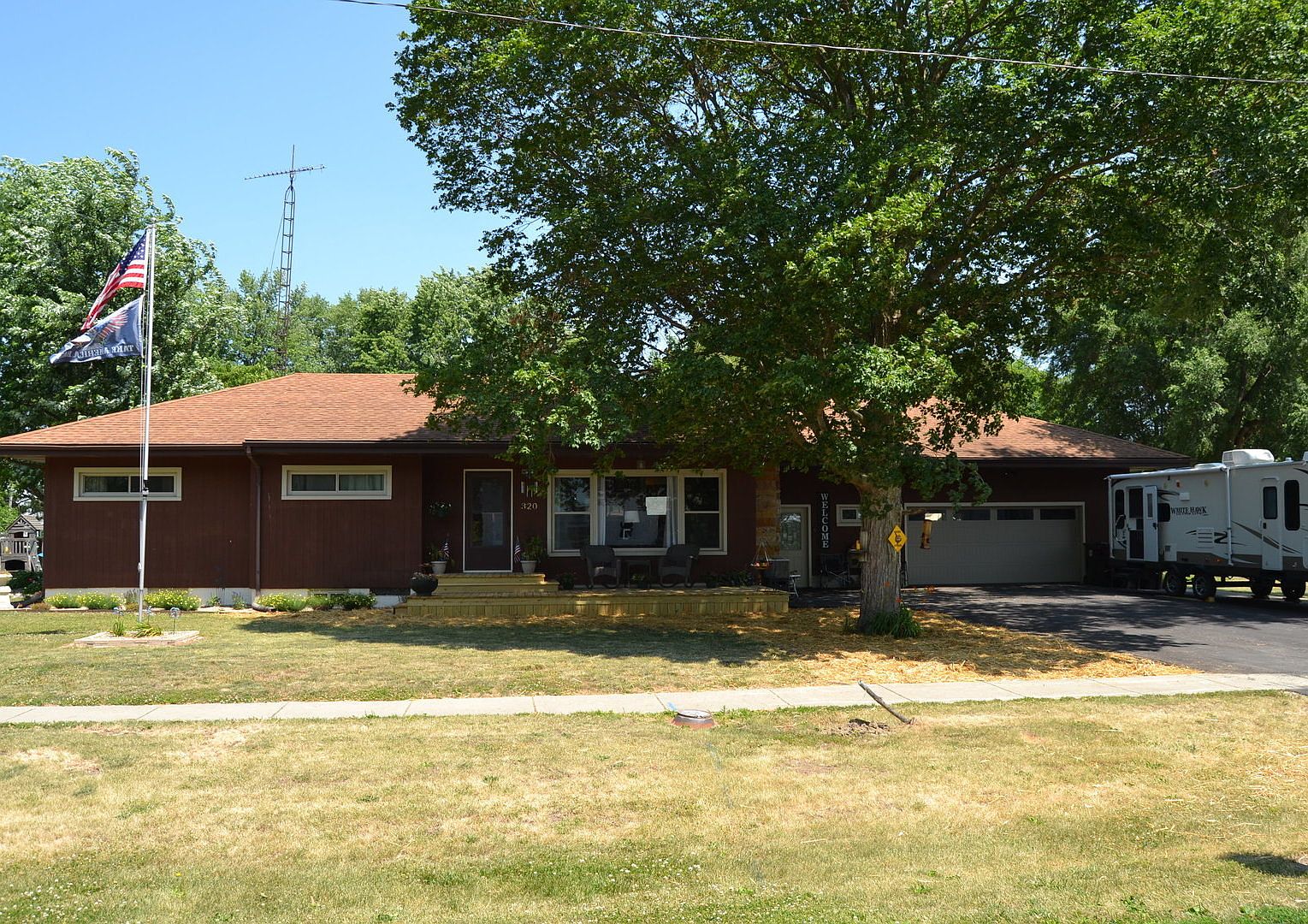 320 S 4th St, Wapella, IL 61777 MLS 11813731 Zillow