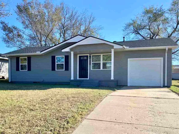 718 E Detroit Ave, Yale, OK 74085