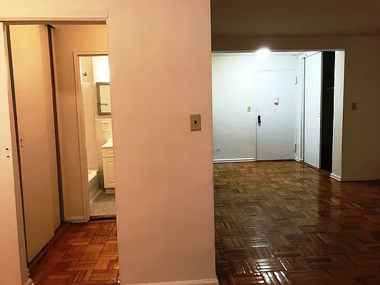 Rented by Prime Realty | media 27