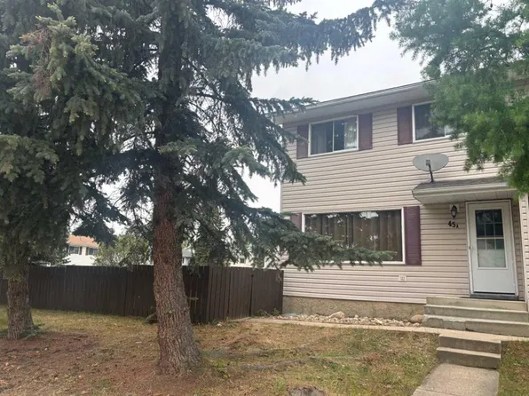 45 A S Kallbom Cres, Whitecourt, AB T7S 1E3
