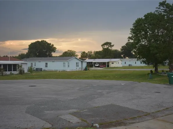 30 Oxford Ct #C, Wildwood, FL 34785