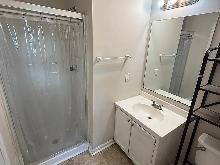 4822 Hollenden Dr #C — Photo 19