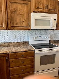 Summerfield- 918 S. 2275 W - 1 — Photo 2