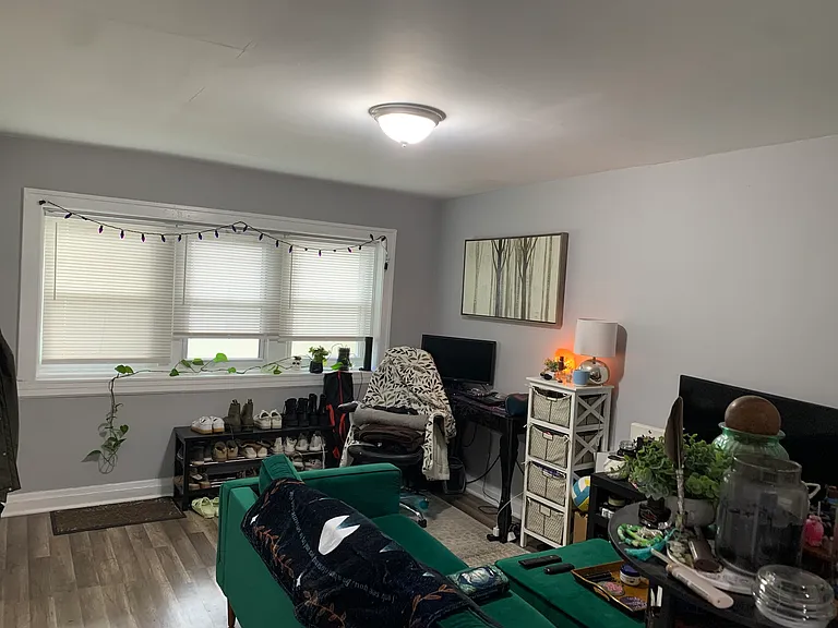 1021 W Wellington Ave #G — Photo 9