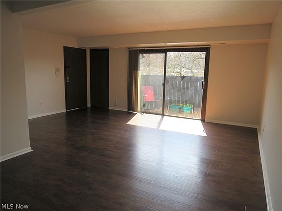 5th image of 3241 Mayfield Rd APT 7