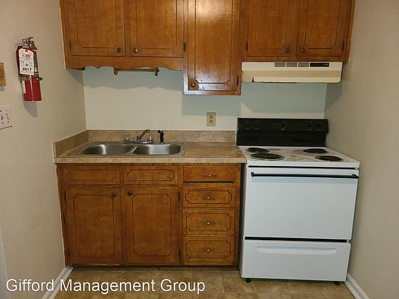 3rd image of 1445-4 Kingston Ave