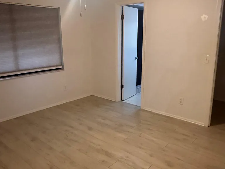 9810 Lancewood St — Photo 3