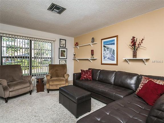 4th image of 3654 Fairway Forest Cir