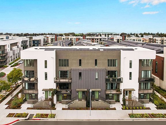 2nd image of 45039 Insight St #1004