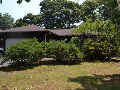 107 Old Neck Road, Center Moriches, NY, 11934