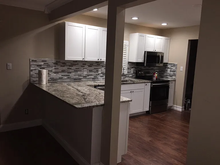 18233 Oak Rd — Photo 3