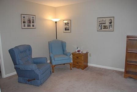 4th image of 40585 Valencia Ct