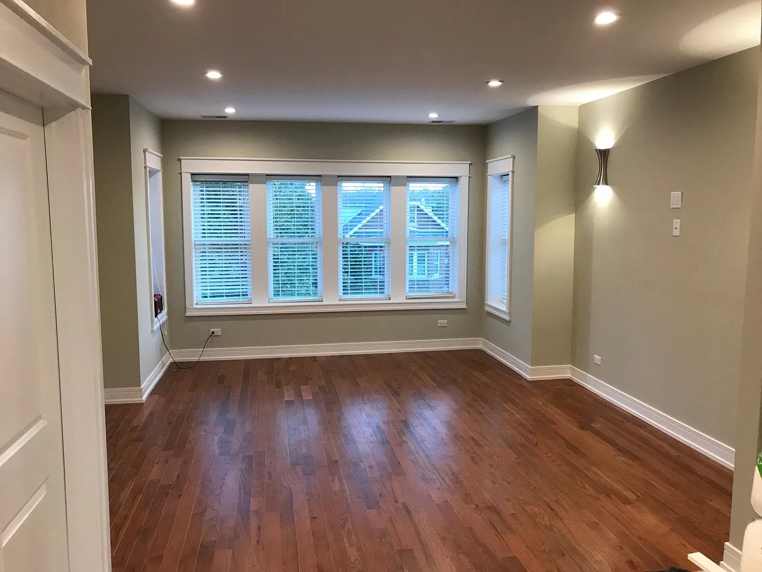 5742 W Windsor Avenue — Photo 4