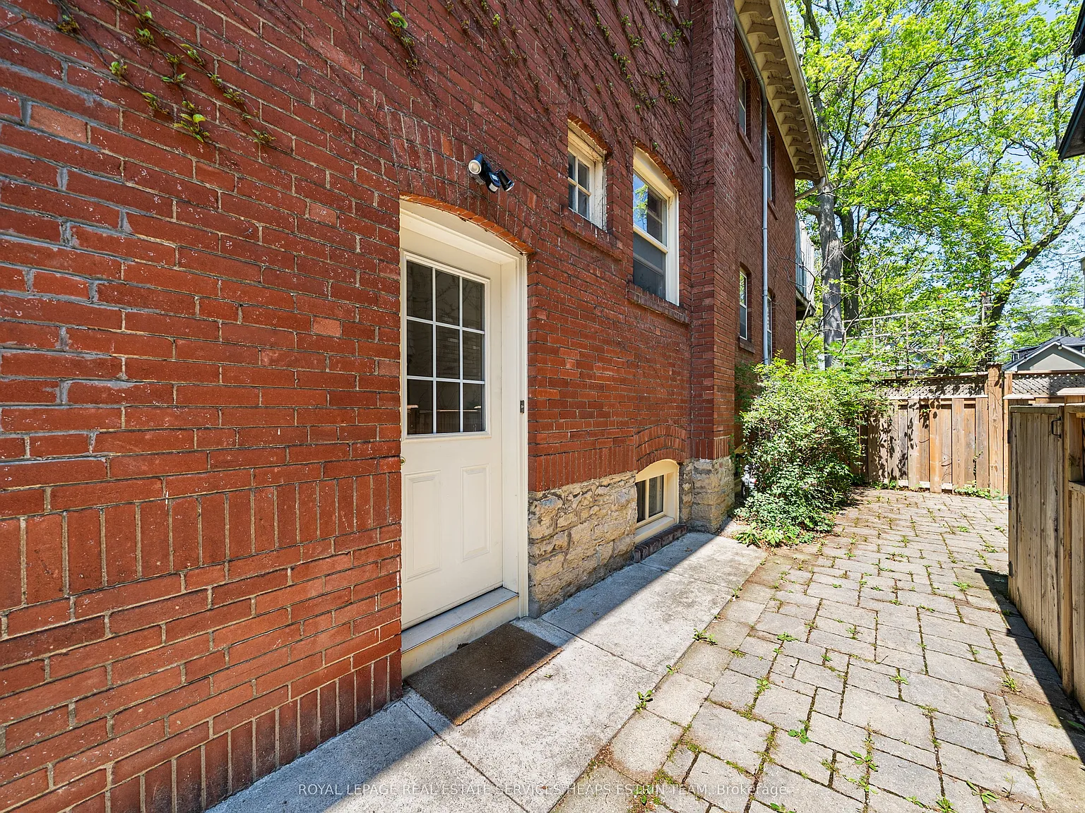 1 bed, $1,895 — Photo 2