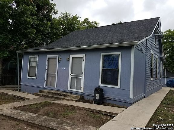 4th image of 1206 E Carson St