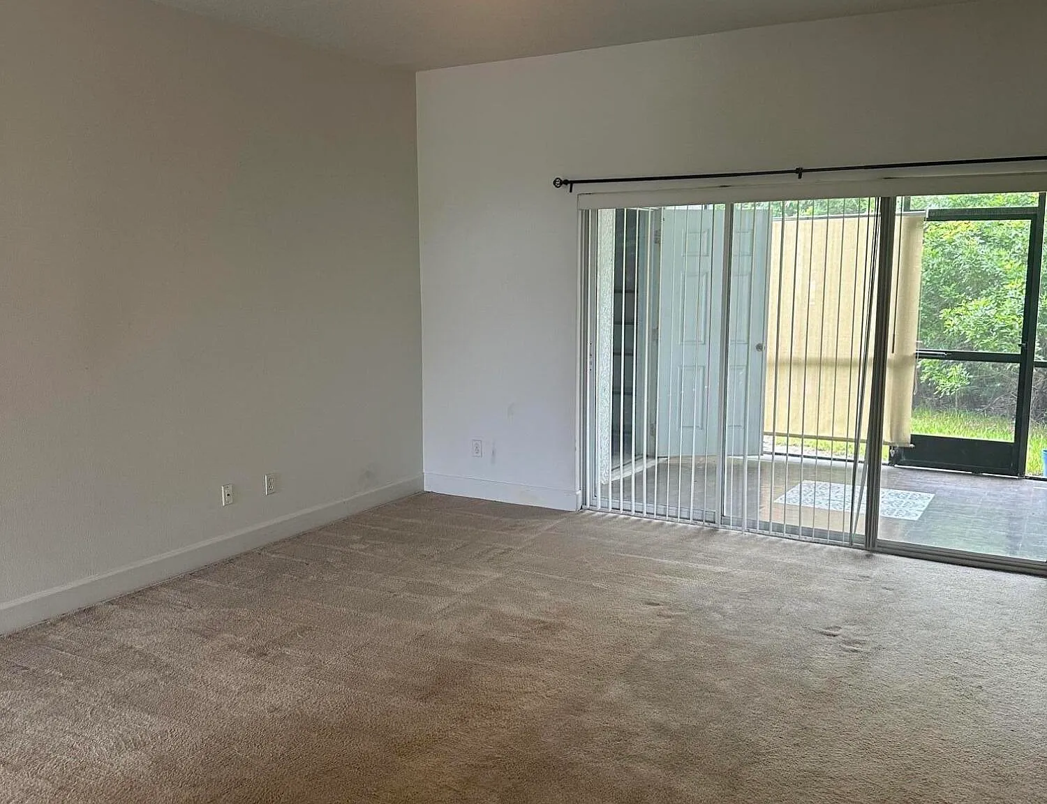 1 bed, 1.5 bath, 943 sqft, $1,500 — Photo 3