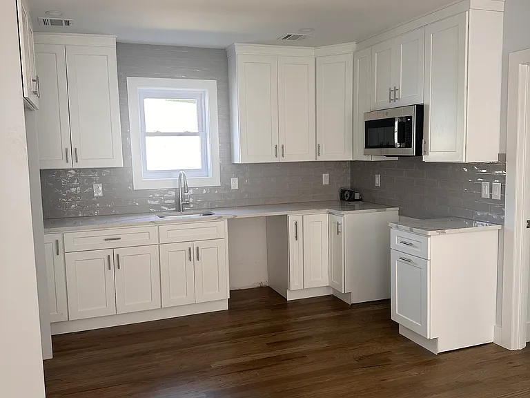 68 Bogart Ave — Photo 2