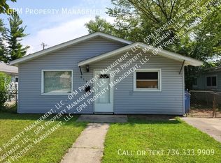 8152 Nightingale St, Dearborn Heights, MI 48127
