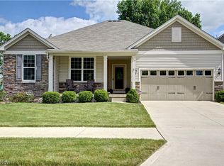 5 Hidden Lake Ln, Peninsula, OH 44264